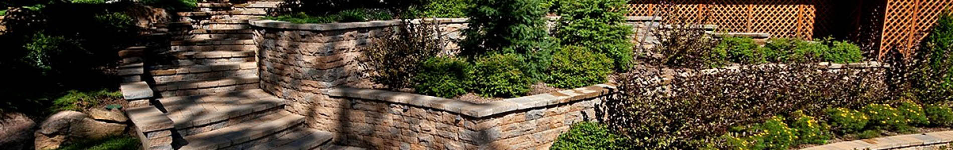 Luxury Backyard Patio Projects & Landscaping