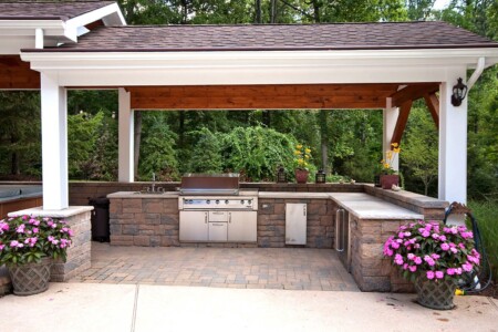 Luxury Backyard Patio Projects & Landscaping